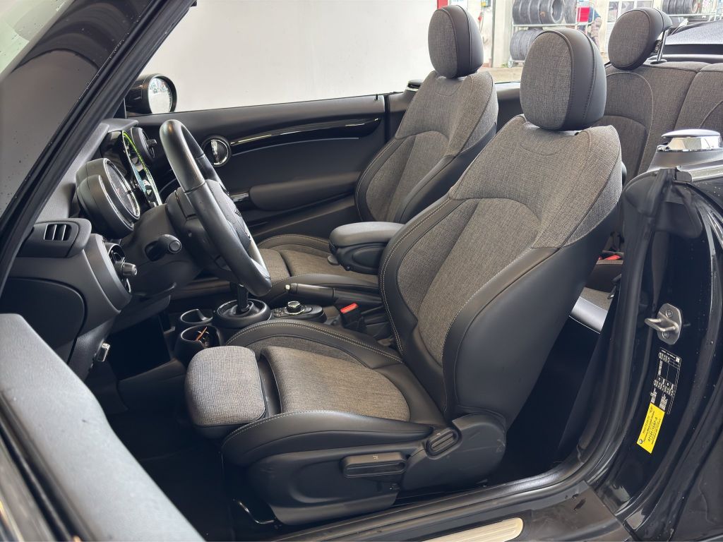 MINI Cooper Cabrio 2022