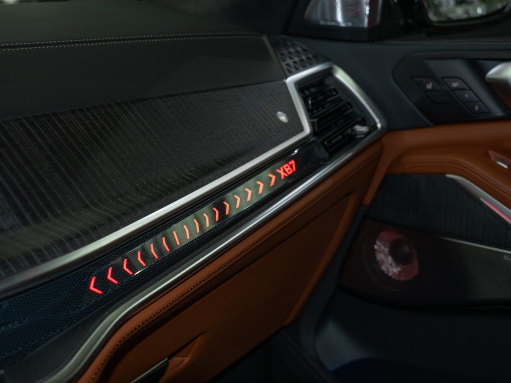ALPINA XB7