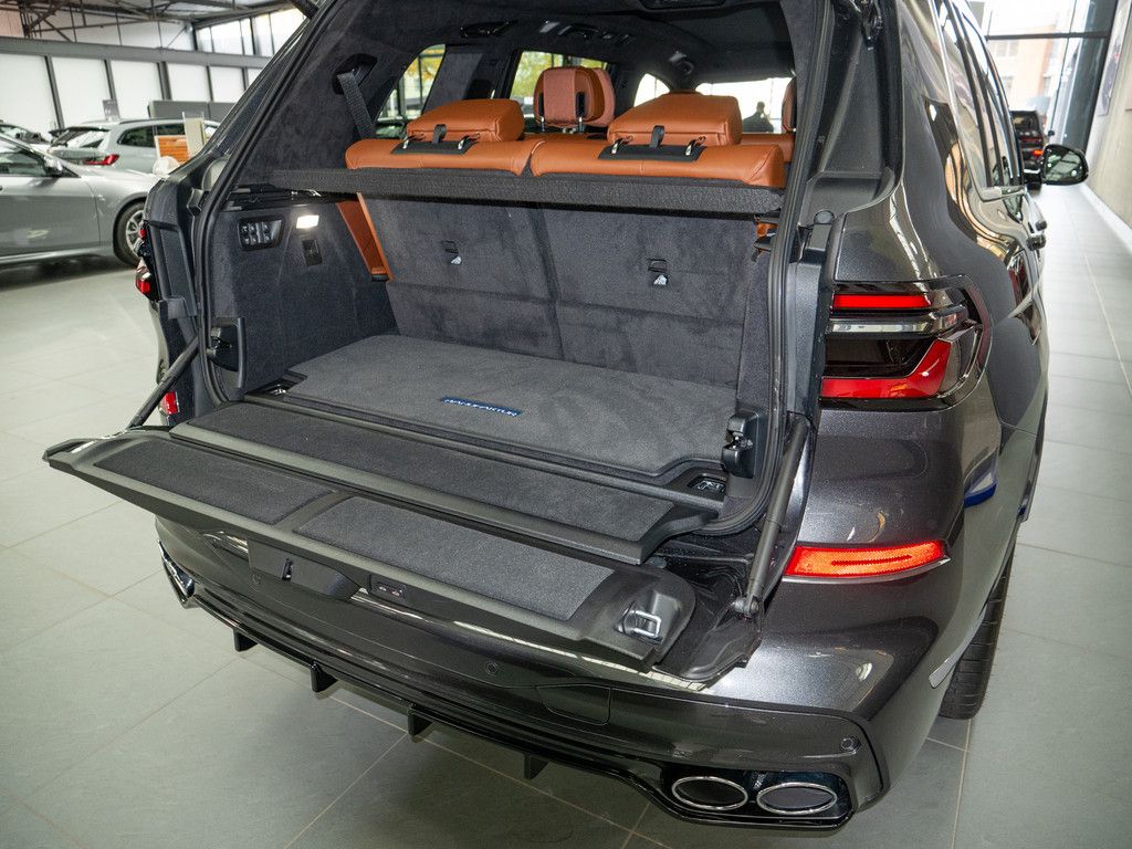 ALPINA XB7