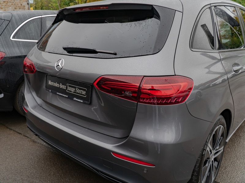 Mercedes-Benz B 200 2024