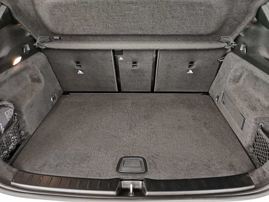 Mercedes-Benz GLA 180 2021