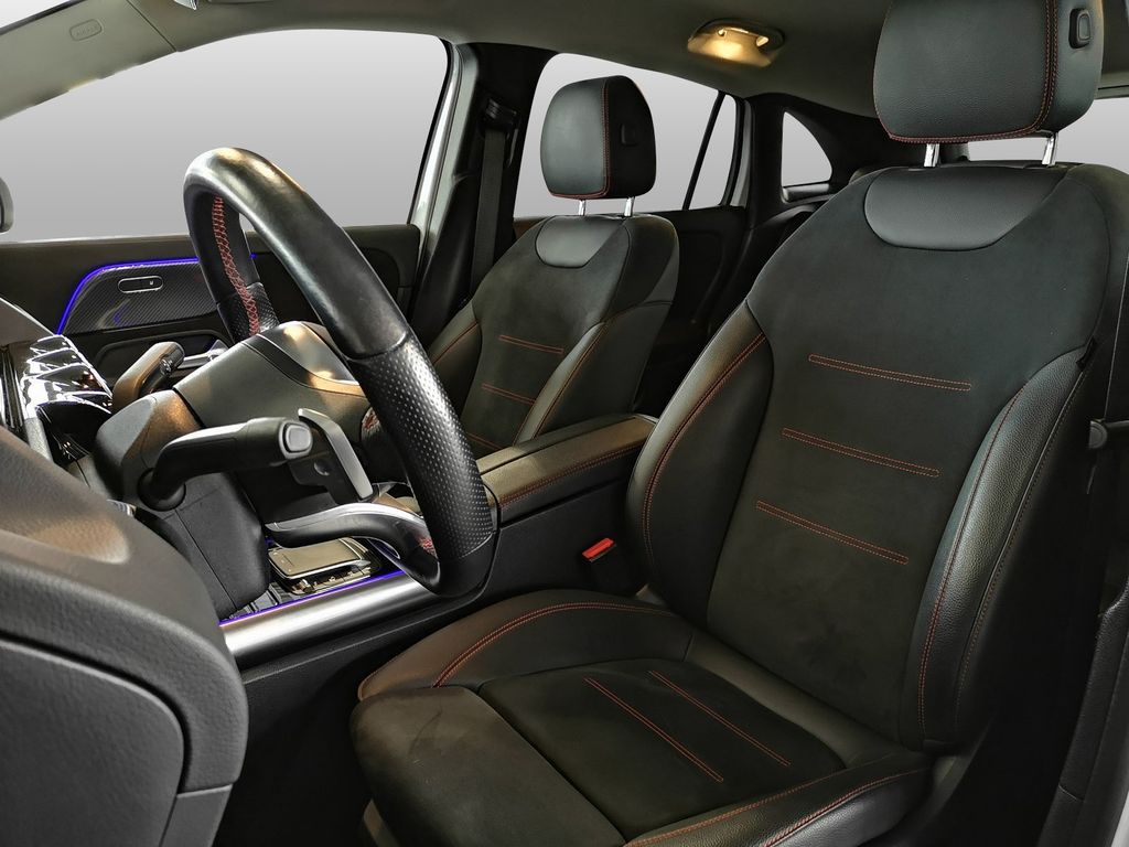 Mercedes-Benz GLA 180 2021