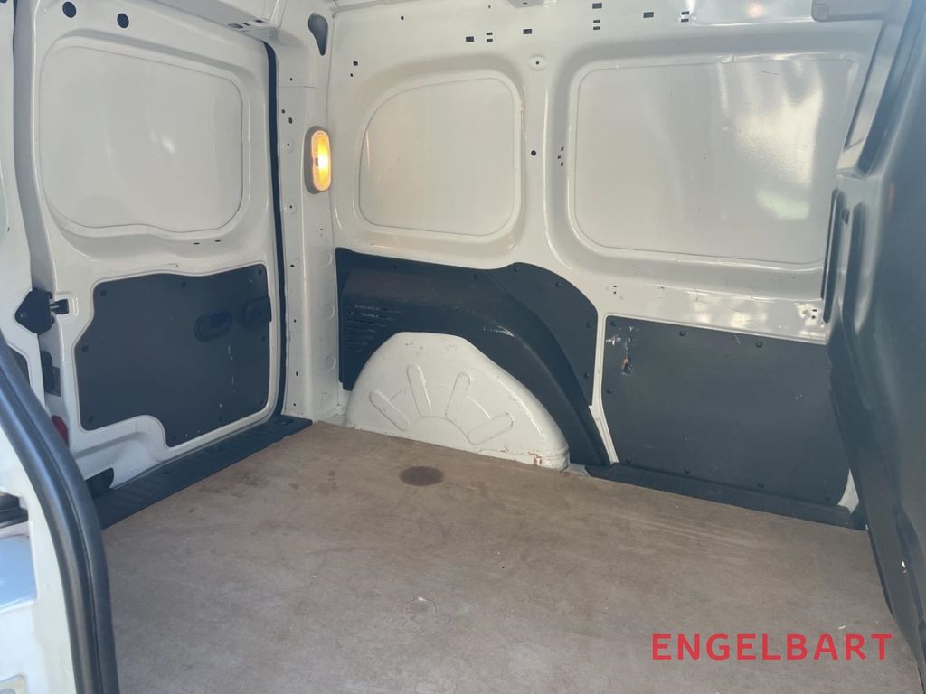 Nissan NV250 2021
