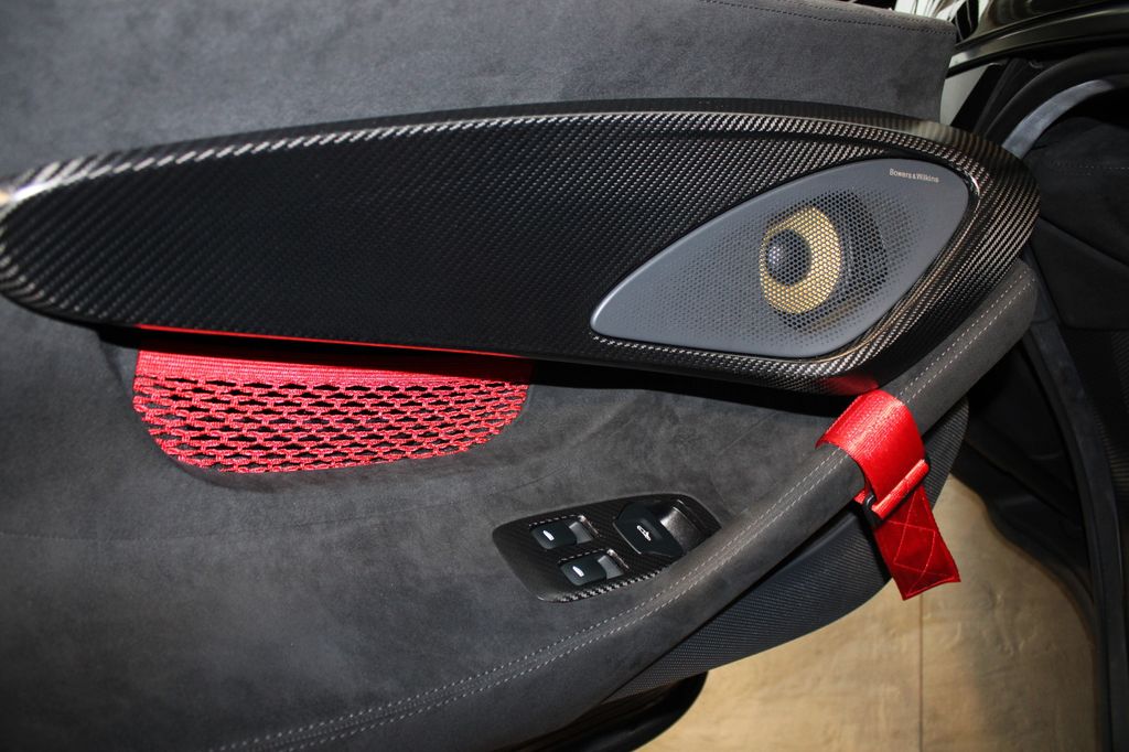 McLaren 620R 2021