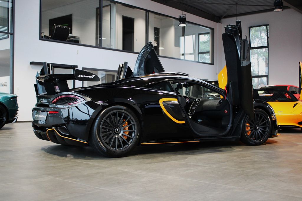 McLaren 620R 2021