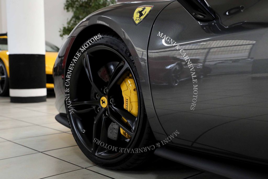 Ferrari 296 GTB 2023