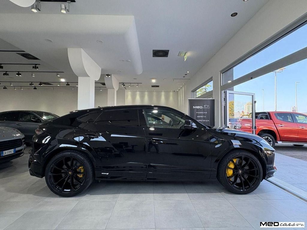 Lamborghini Urus 2023