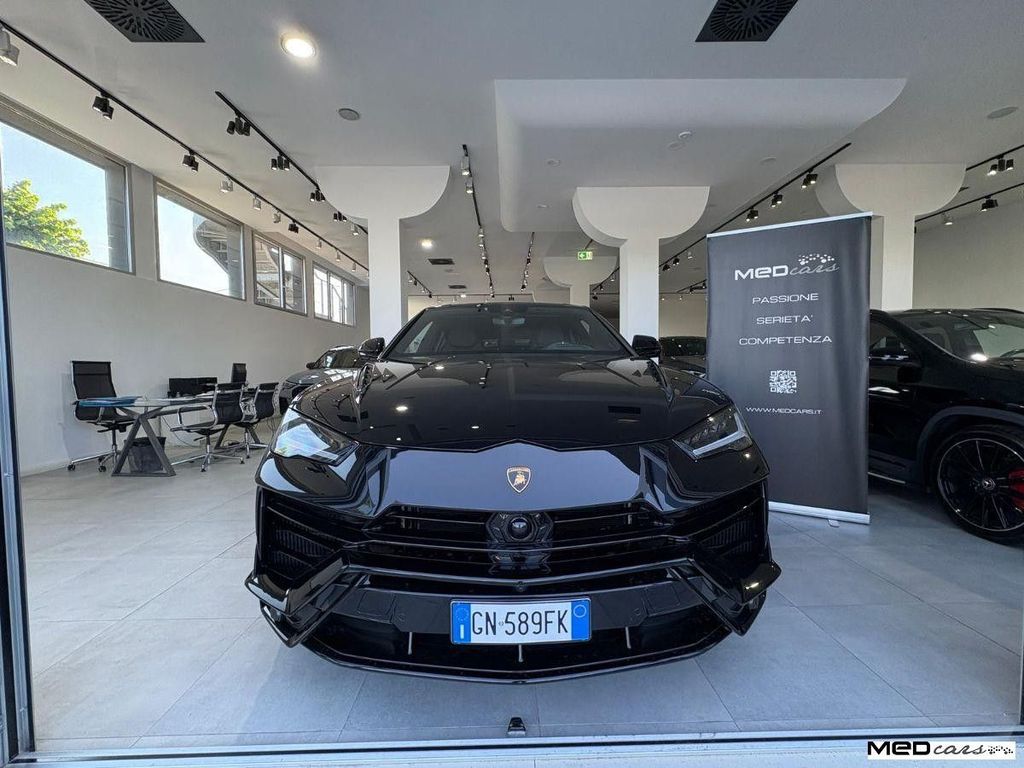 Lamborghini Urus 2023