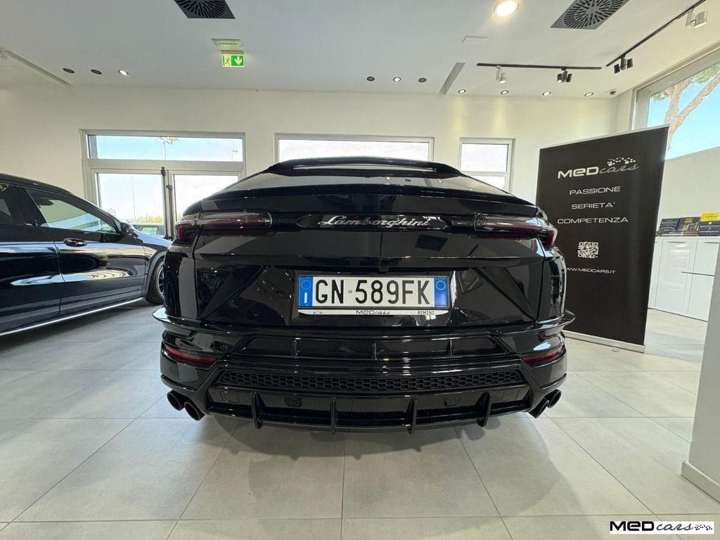 Lamborghini Urus 2023