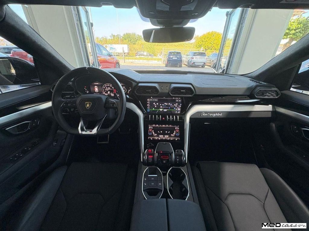 Lamborghini Urus 2023