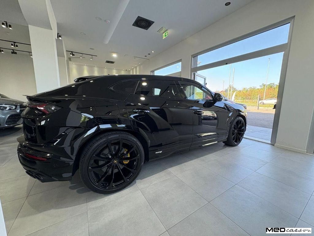 Lamborghini Urus 2023