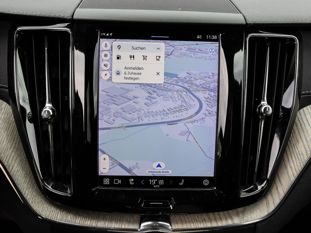 Volvo XC60 2022