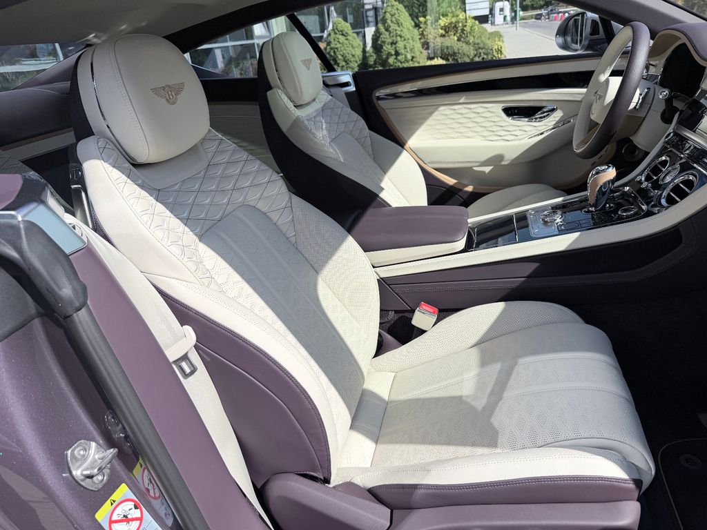 Bentley Continental GT 2025