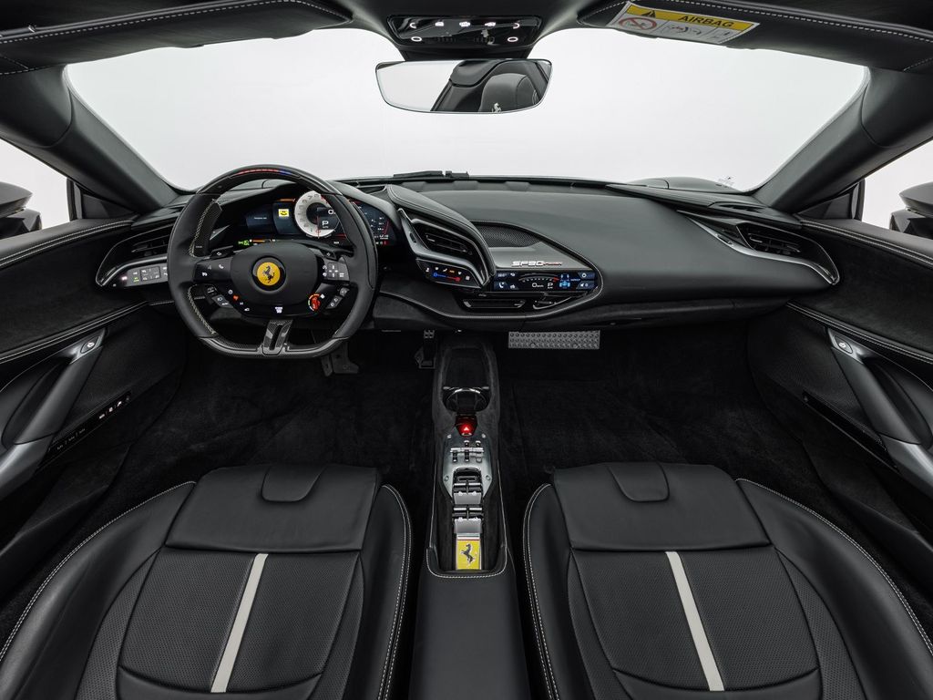 Ferrari SF90 2024