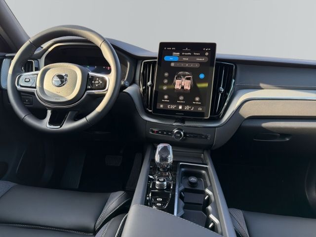 Volvo XC60 2025
