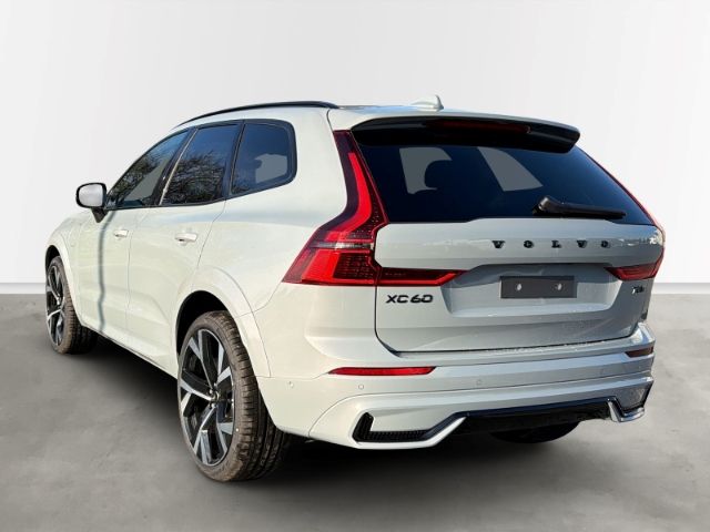 Volvo XC60 2025