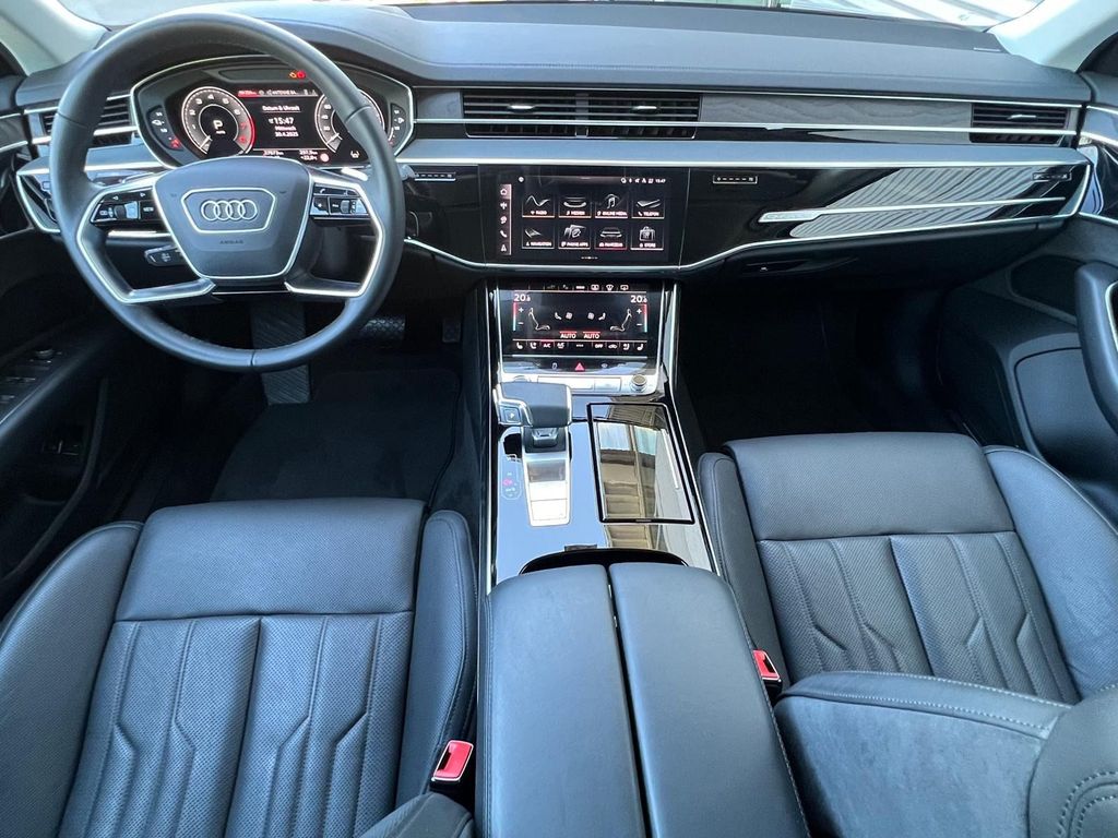 Audi A8 2023