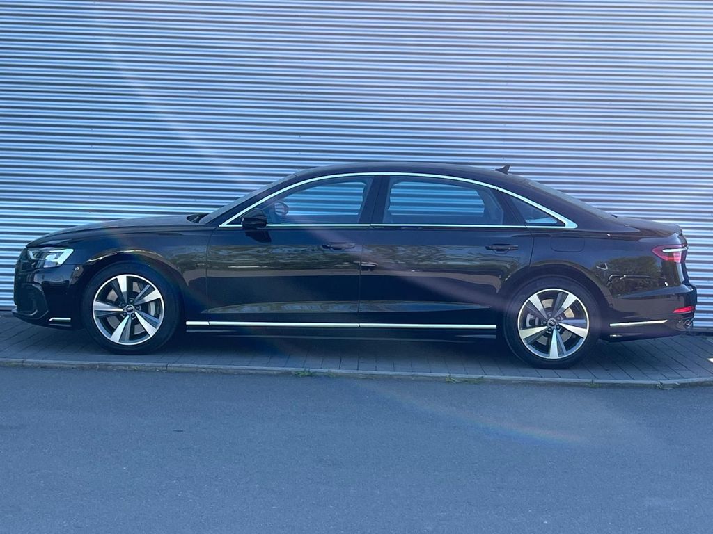 Audi A8 2023
