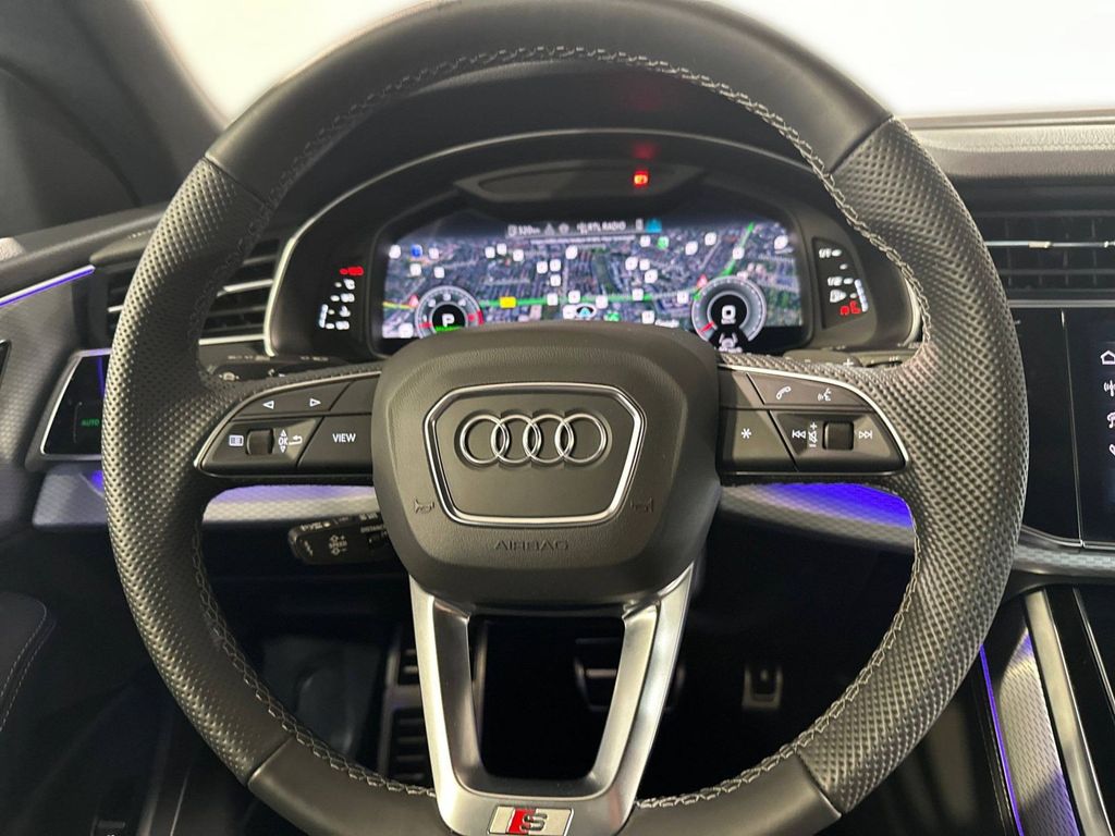 Audi Q8 2025