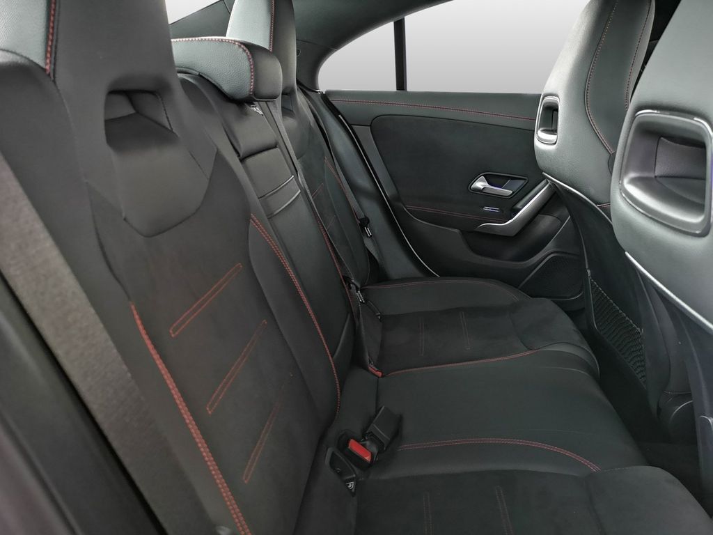 Mercedes-Benz CLA 180 2024