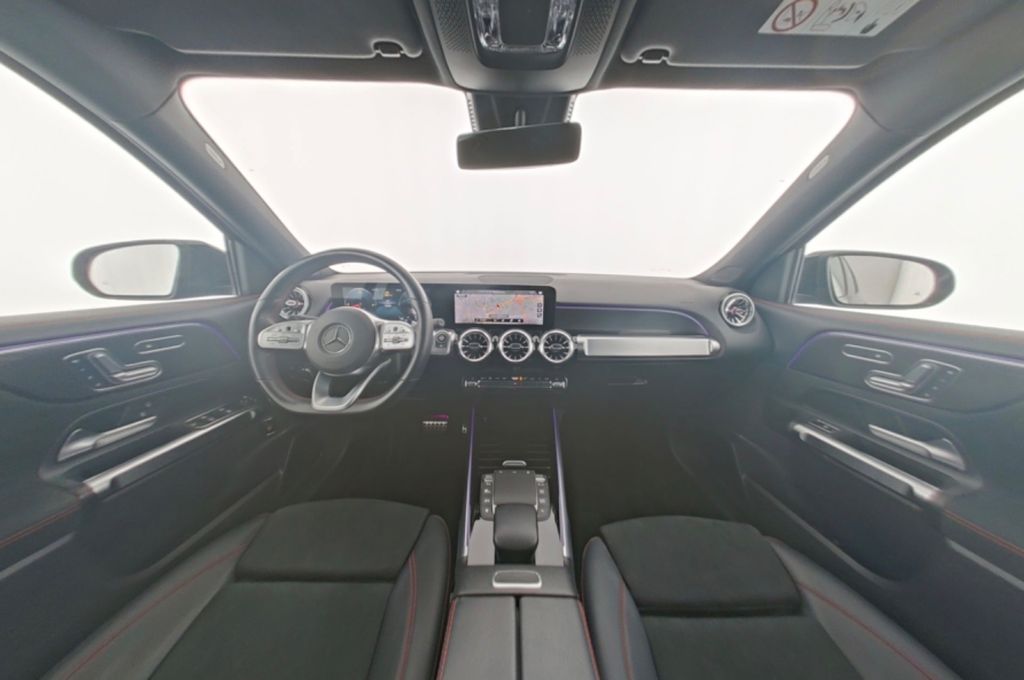 Mercedes-Benz GLB 250 2021