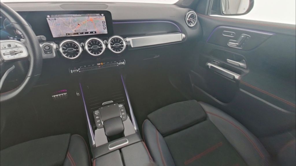 Mercedes-Benz GLB 250 2021