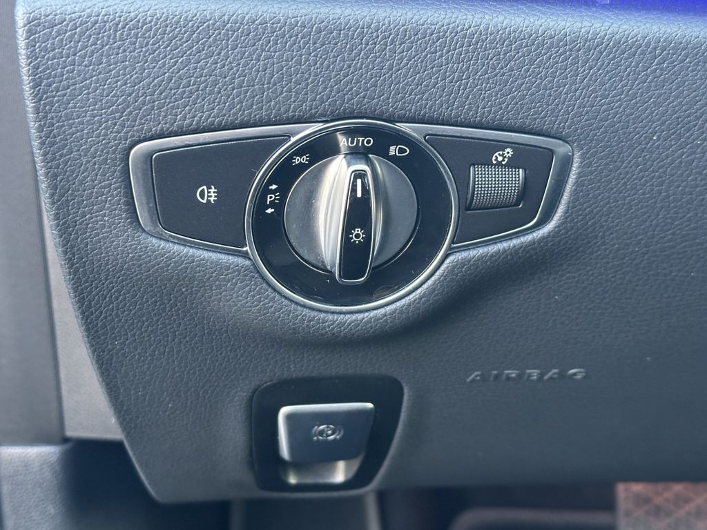 Mercedes-Benz E 300 2021