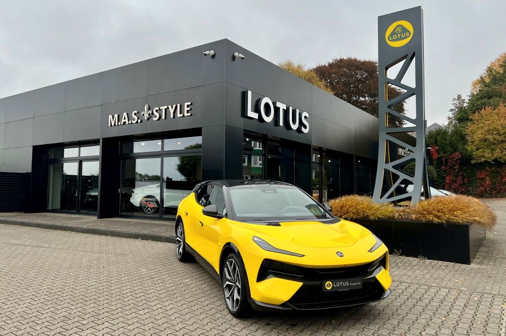 Lotus Eletre 2025