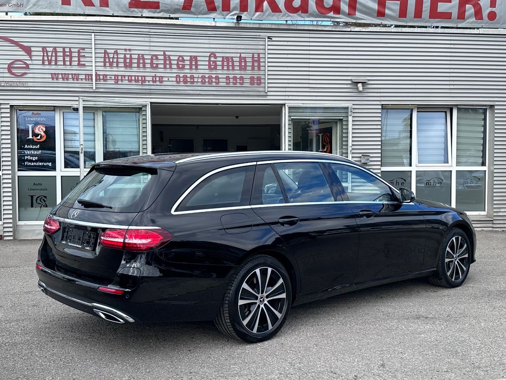 Mercedes-Benz E 300 2022