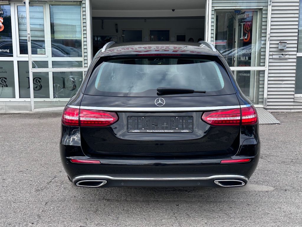 Mercedes-Benz E 300 2022
