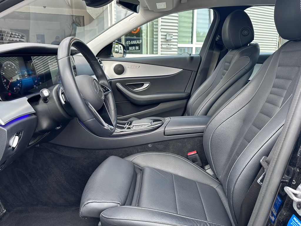 Mercedes-Benz E 300 2022