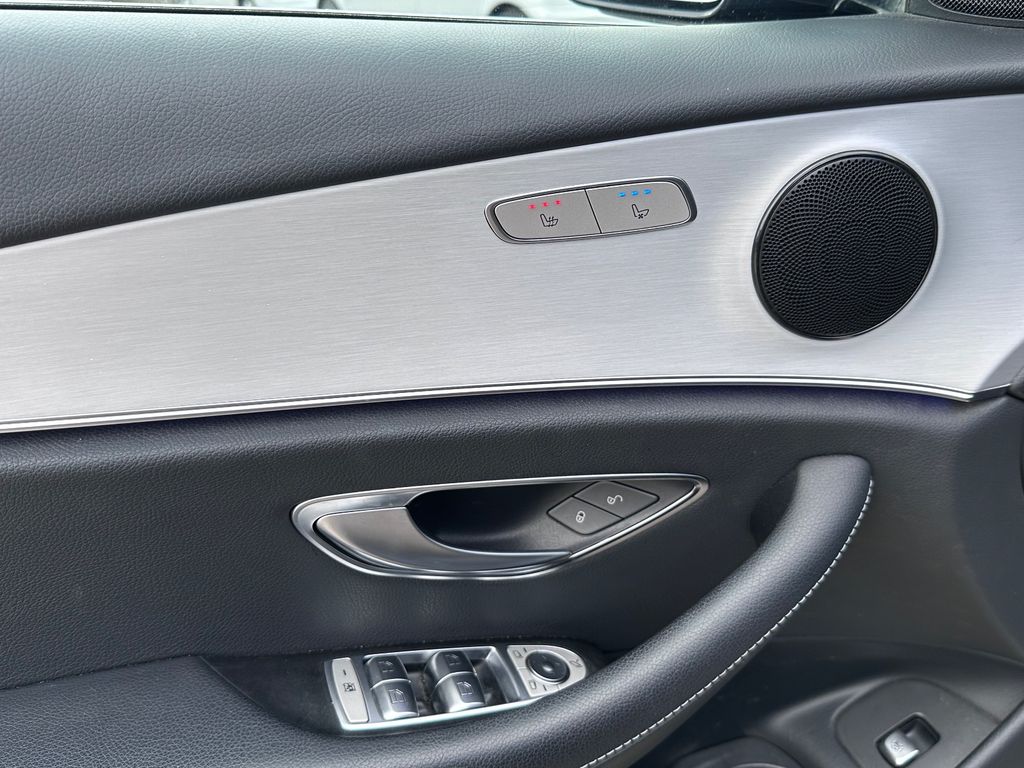 Mercedes-Benz E 300 2022