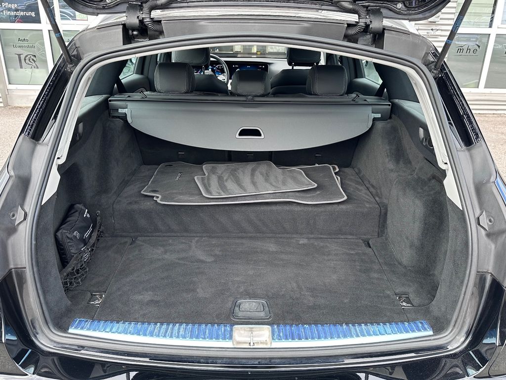 Mercedes-Benz E 300 2022