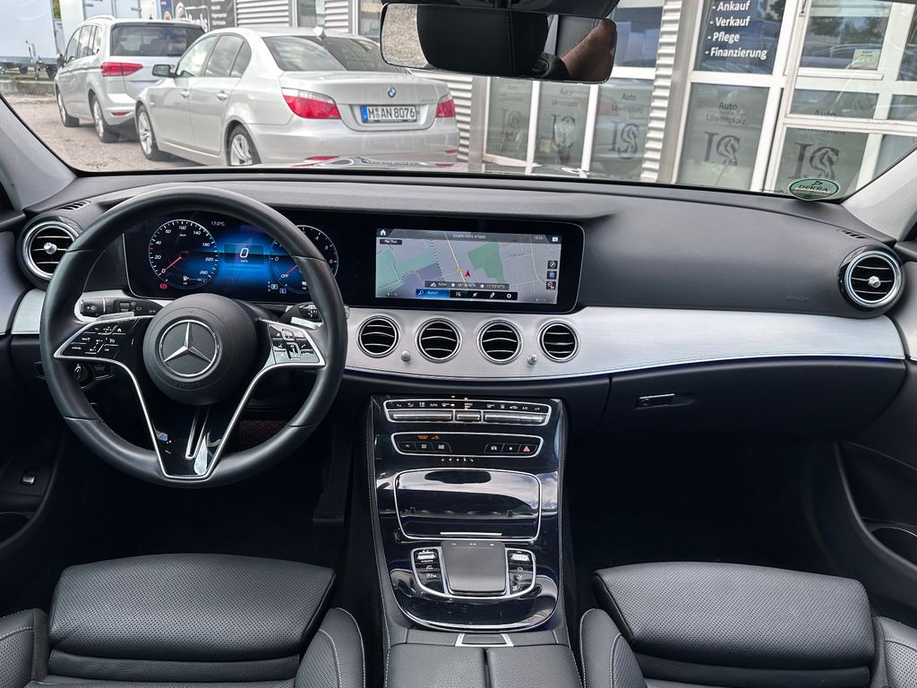 Mercedes-Benz E 300 2022