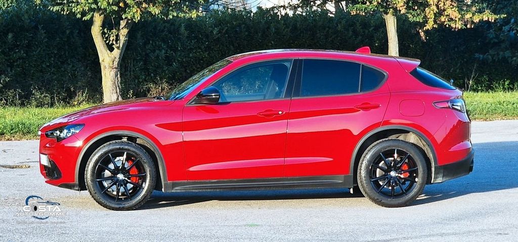 Alfa Romeo Stelvio 2023