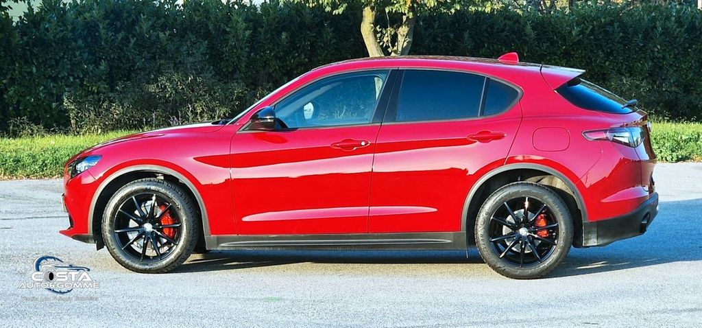Alfa Romeo Stelvio 2023