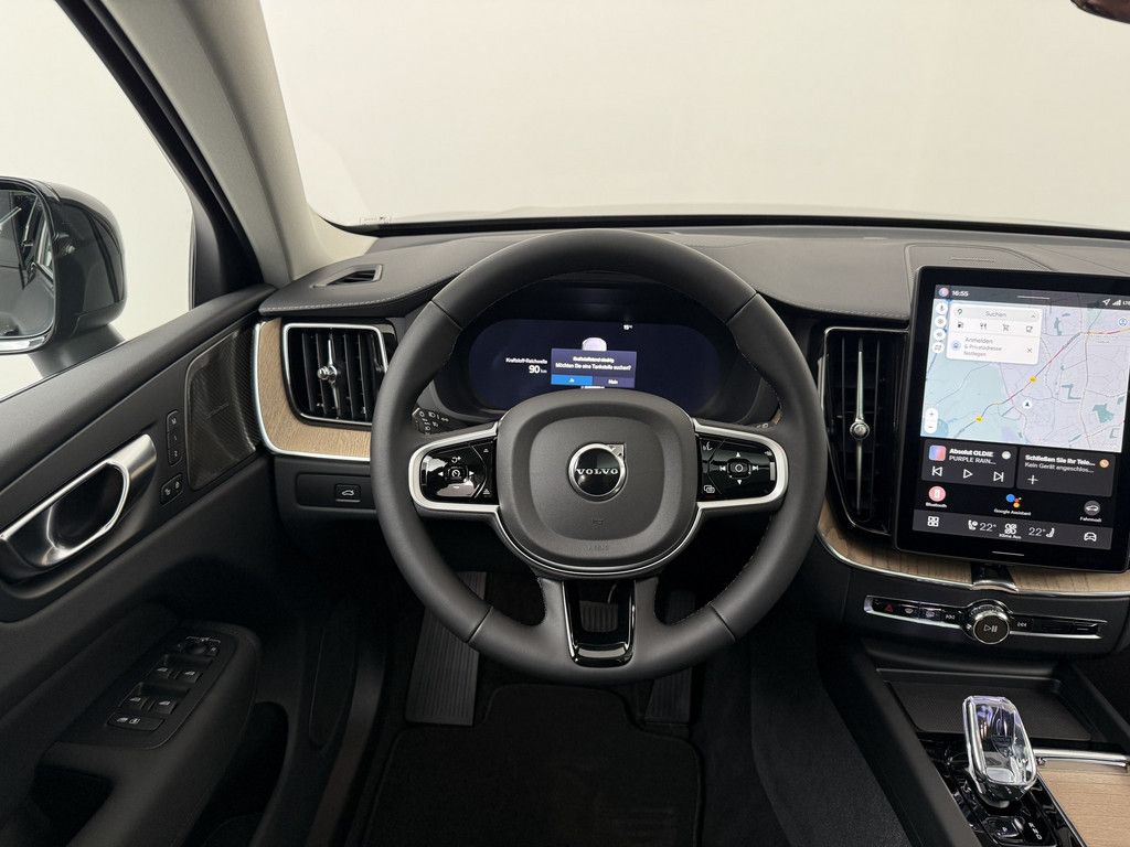 Volvo XC60 2025