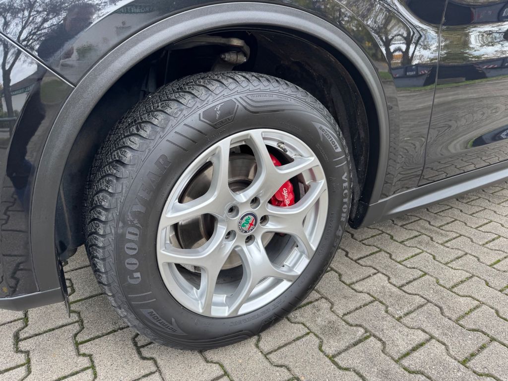 Alfa Romeo Stelvio 2019