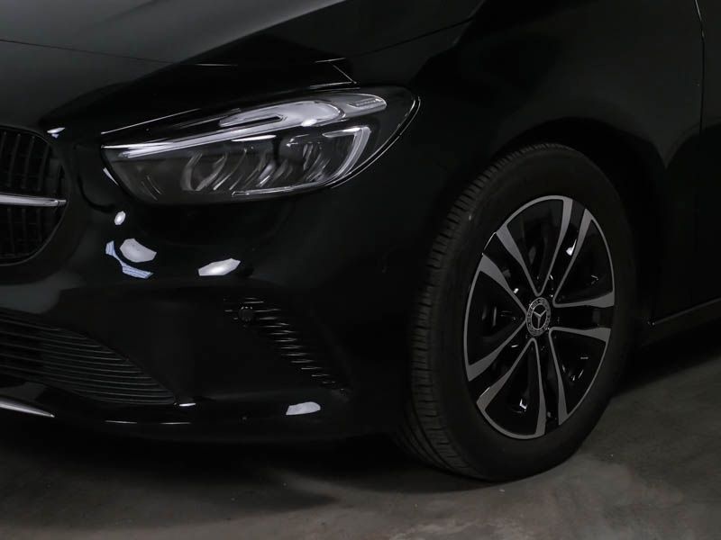 Mercedes-Benz B 220 2024