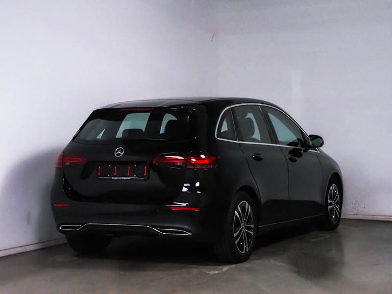 Mercedes-Benz B 220 2024