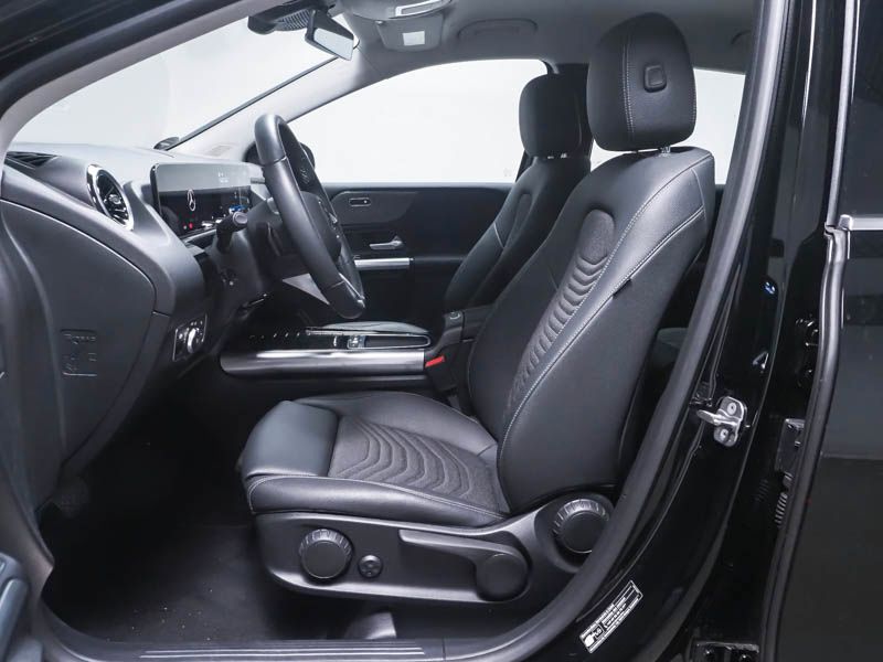 Mercedes-Benz B 220 2024