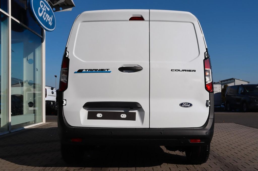 Ford Transit Courier 2025