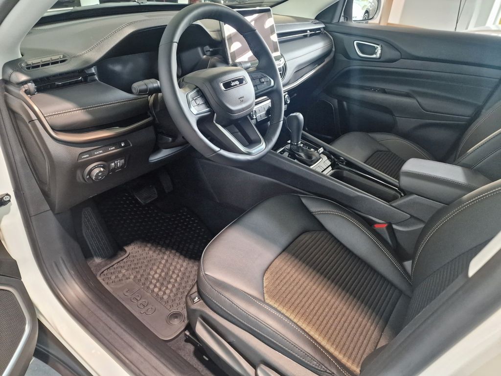 Jeep Compass 2024