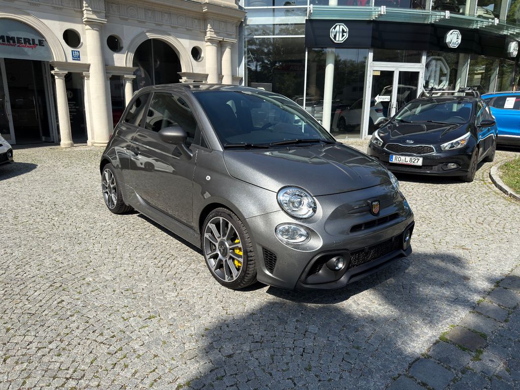 Abarth 695 2024