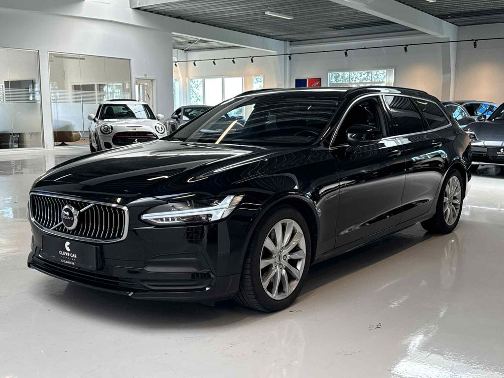 Volvo V90 2022