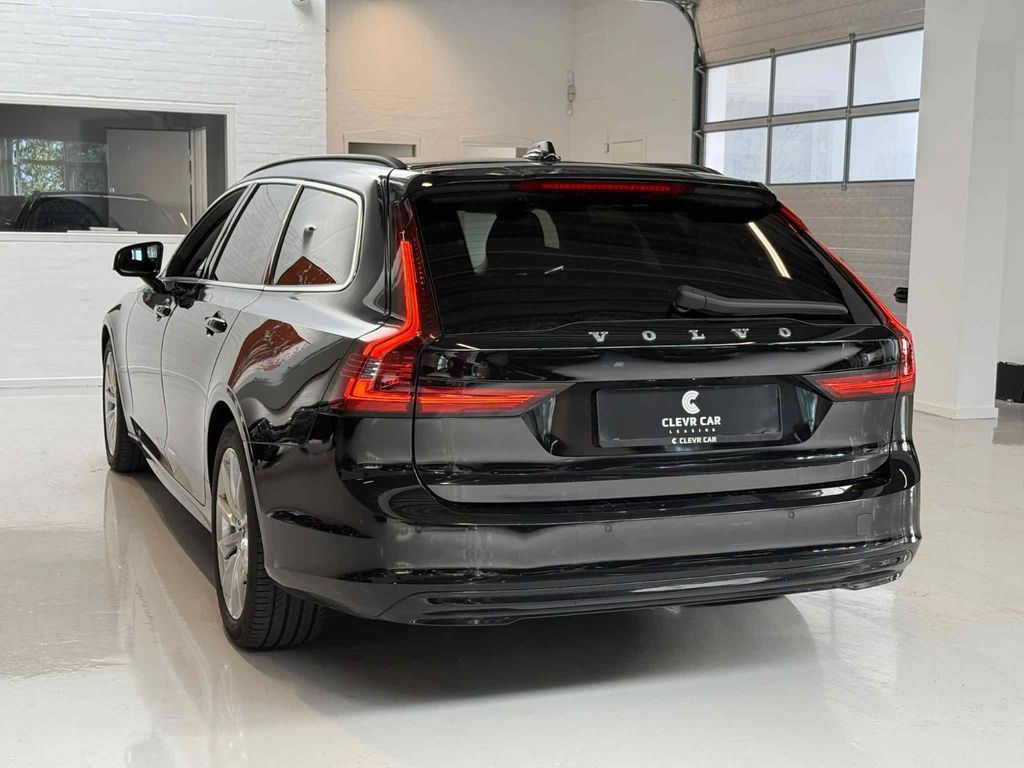 Volvo V90 2022
