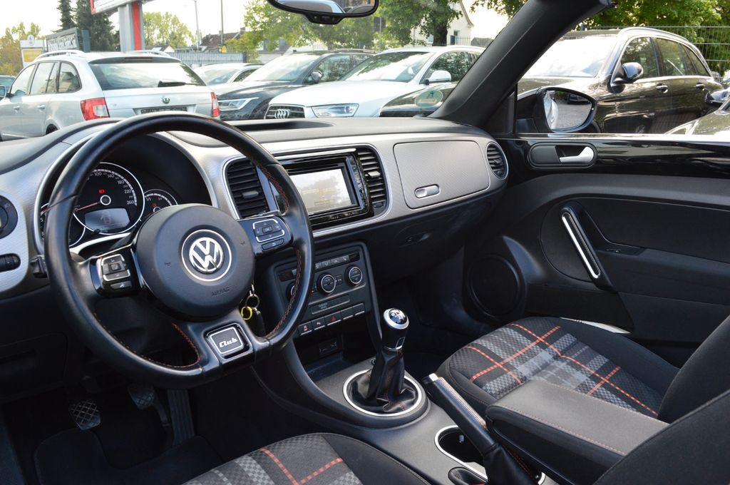 Volkswagen Beetle 2015