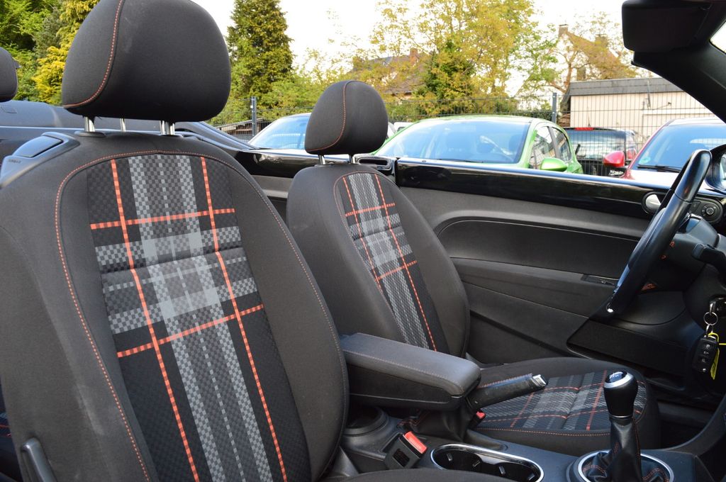 Volkswagen Beetle 2015