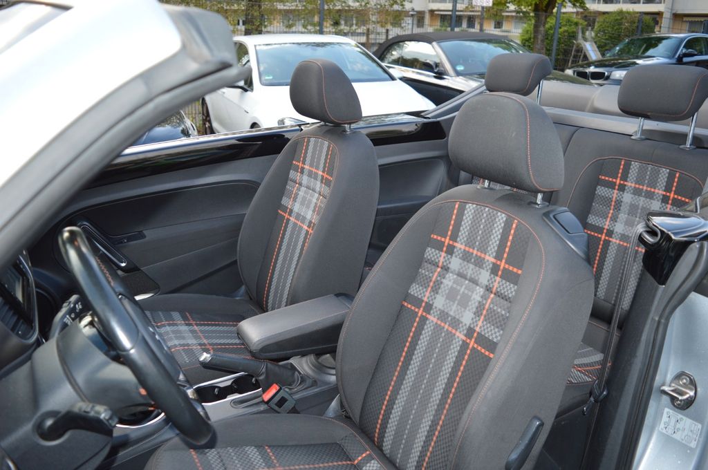 Volkswagen Beetle 2015