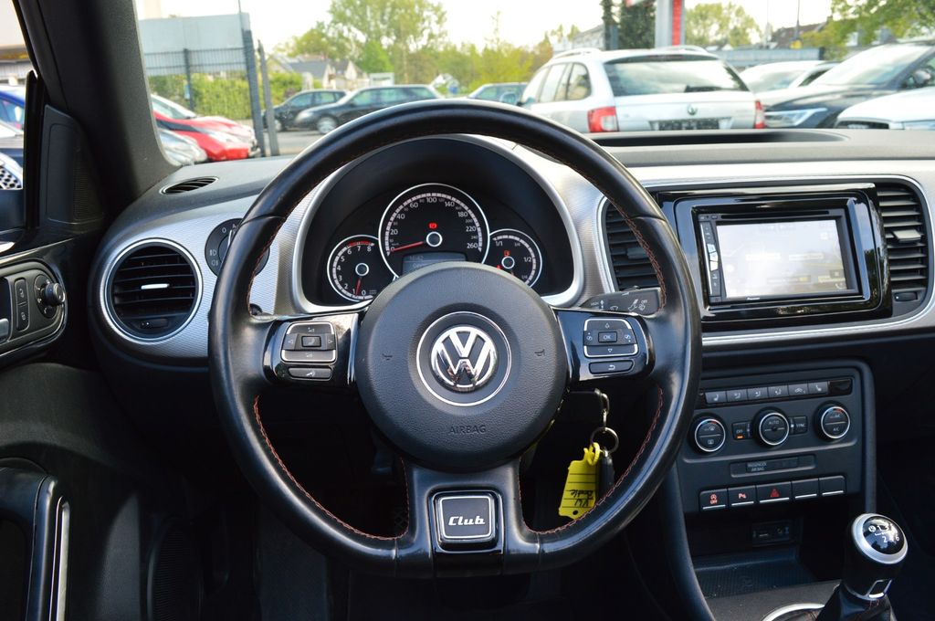 Volkswagen Beetle 2015